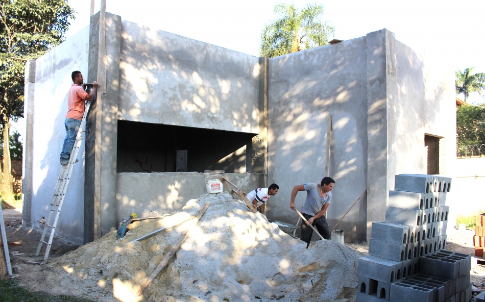 Avançam as obras do Centro de Apoio ao Turista