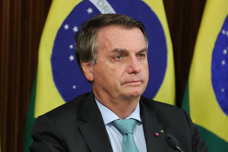 Bolsonaro defende gestão ambiental e promete reduzir emissões
