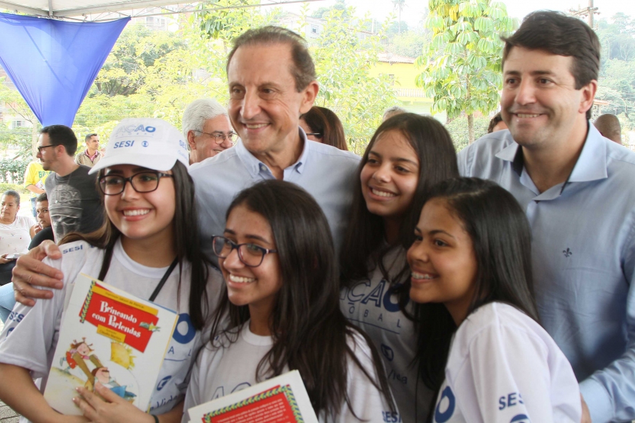 Ação Global em Parnaíba atende centenas de moradores da cidade