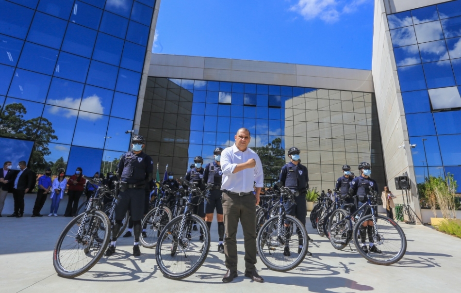 Marcos Tonho entrega bicicletas para ampliar rondas ostensivas