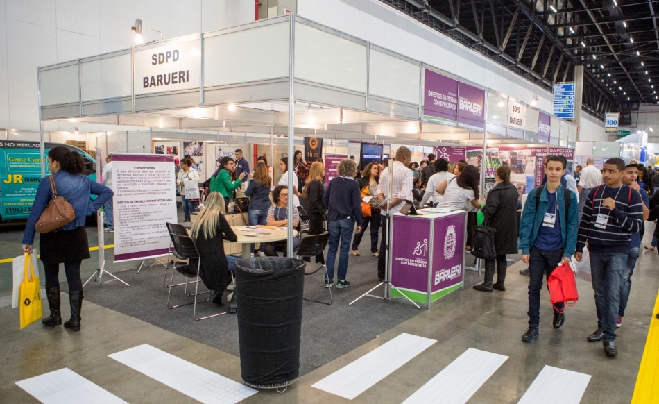 Barueri participa da maior feira de tecnologia assistiva 