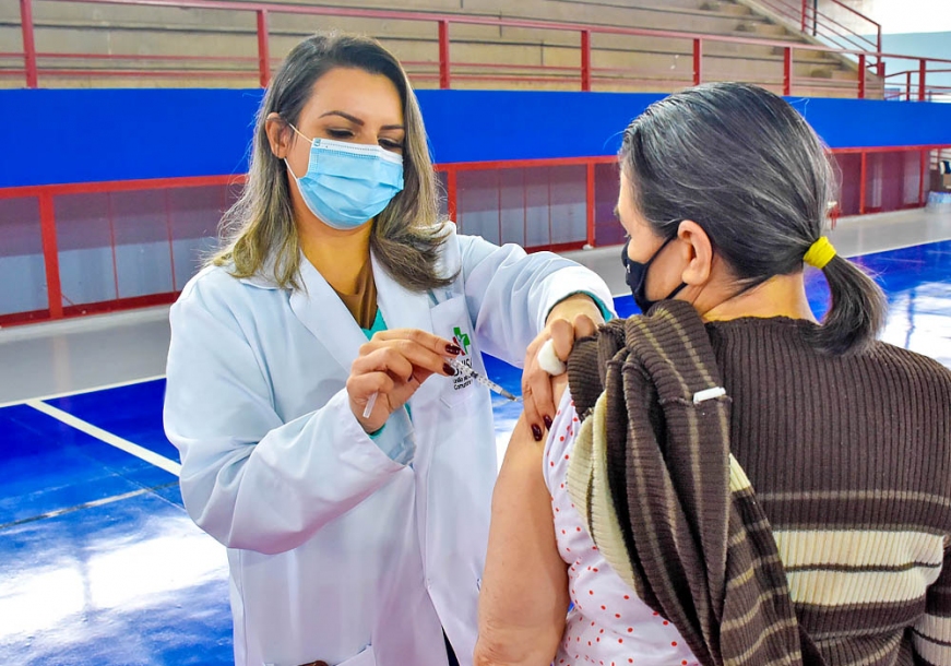 Cajamar vacina pessoas com comorbidades acima de 30 anos