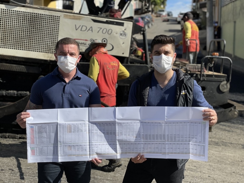 Prefeito Danilo Joan inicia Programa Asfalta Cajamar