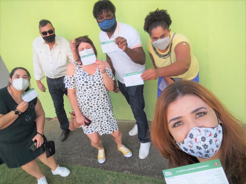 Professores da rede municipal são vacinados contra Covid-19