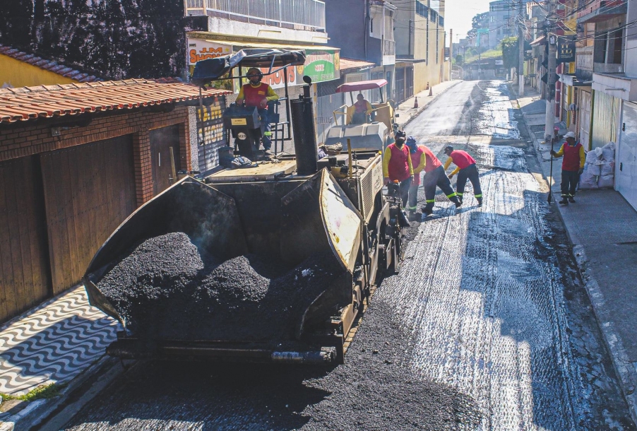 Asfalto Novo atende Pq. Santana, Jardim Isaura e o Rancho Alegre