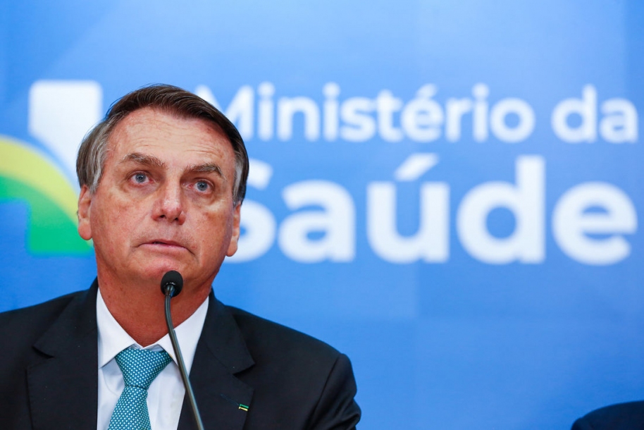Bolsonaro anuncia antecipação de 7 milhões de doses da Pfizer