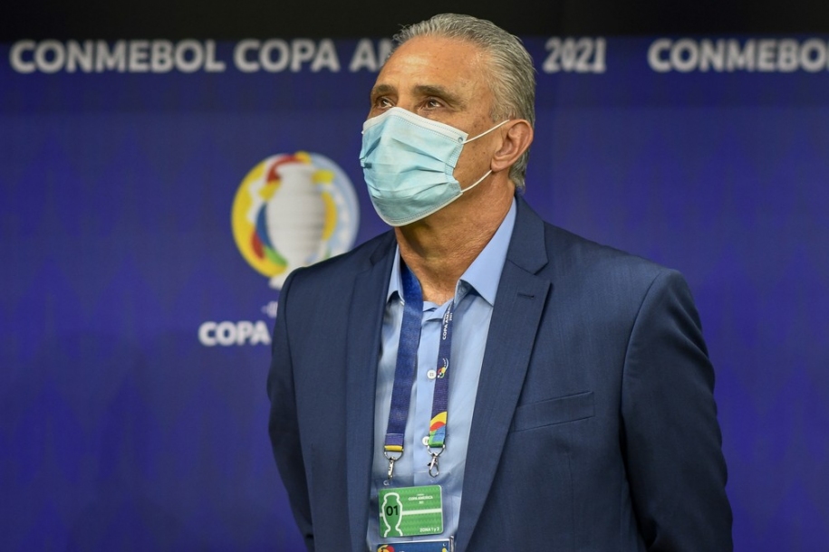 Conmebol multa Tite por fazer críticas a Copa América no país