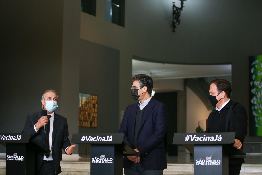 Doria anuncia extensão das marginais da Castello Branco