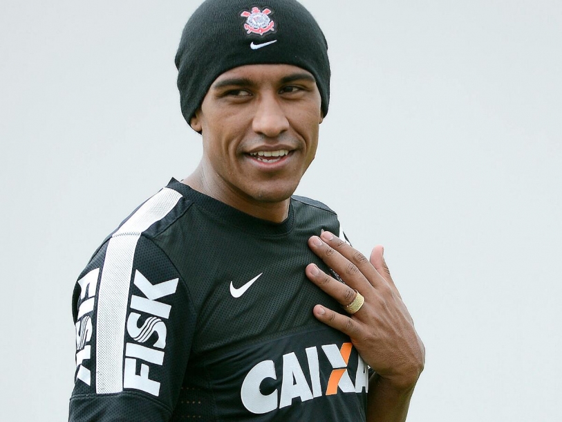 Corinthians aguarda Paulinho e sonha com Renato Augusto