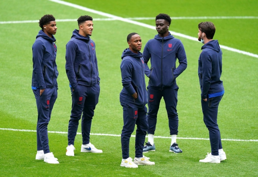 Quatro pessoas são presas por insulto racista contra jogadores 