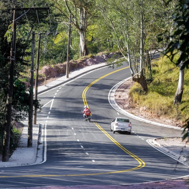 Pavimentação da ligação da Nova Itapevi a Ambuitá está avançando