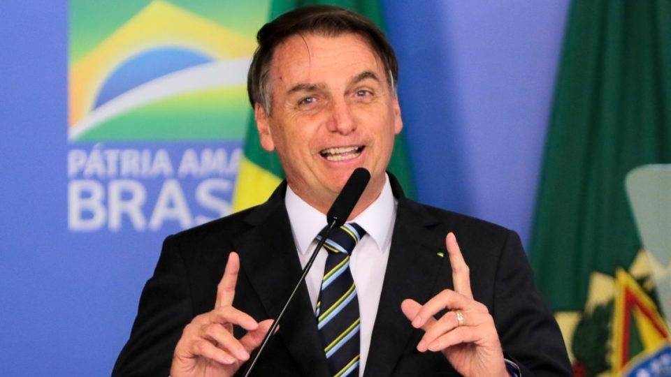 Bolsonaro diz que comprovará fraudes nas eleições em sua live