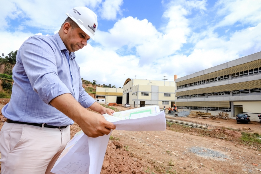 Marcos Tonho acelera construção de 5 novos Colégios em Parnaíba