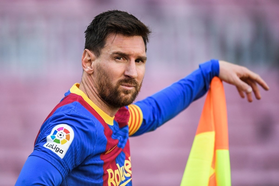 Barcelona anuncia saída de Messi após 17 temporadas