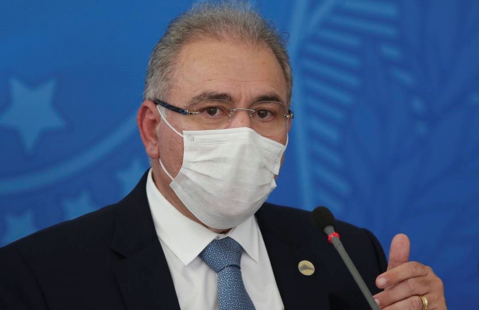 Queiroga diz que até final do ano população poderá tirar máscara