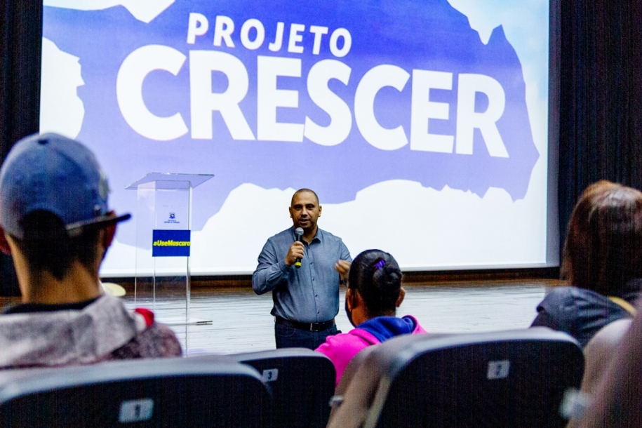 Projeto Crescer viabiliza oportunidade de trabalho em Parnaíba