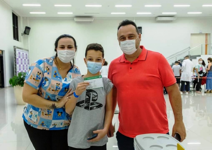 Parnaíba inicia vacinação de adolescentes de 12 a 17 anos contra Covid-19