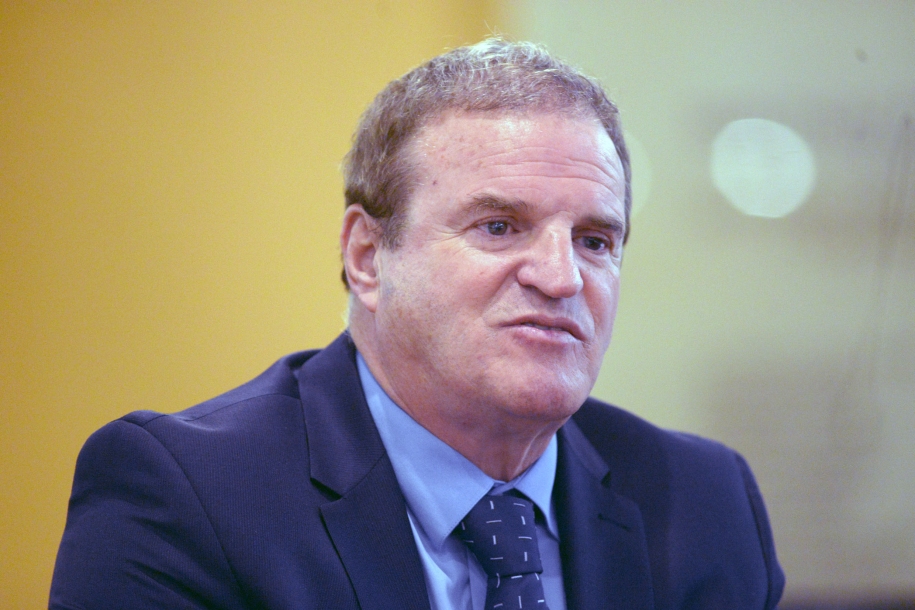 Cezar viabiliza mais R$ 500 mil de investimentos para Araçariguama