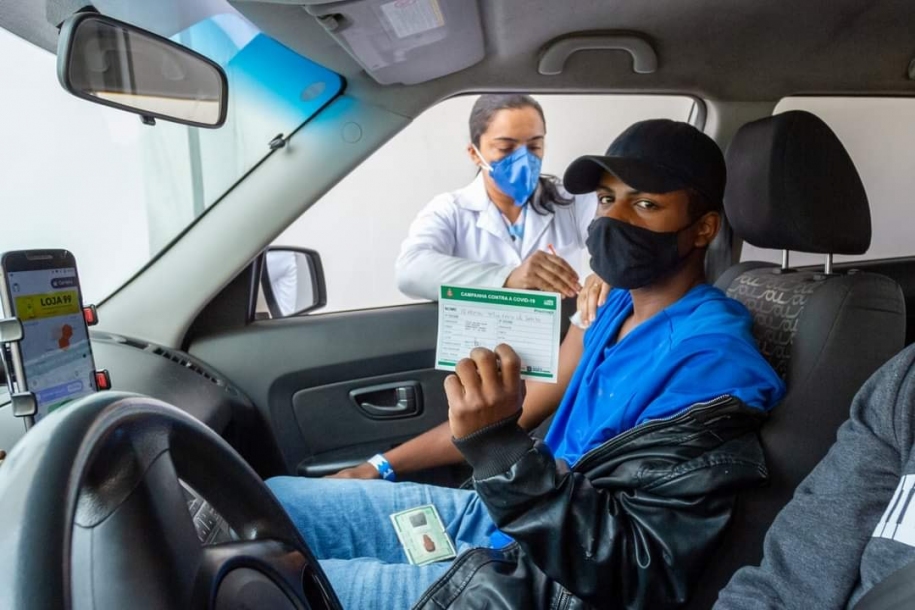 Parnaíba começa vacinação de pessoas maiores de 15 anos