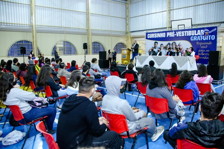 Educação realizou a abertura do Cursinho Pré-Vestibular gratuito 