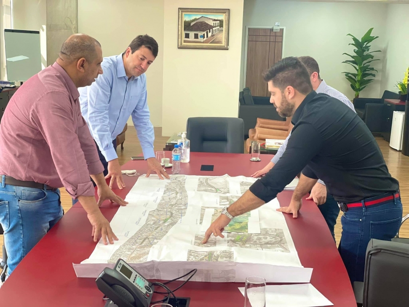 Danilo Joan anuncia a construção de nova Avenida e rotatórias