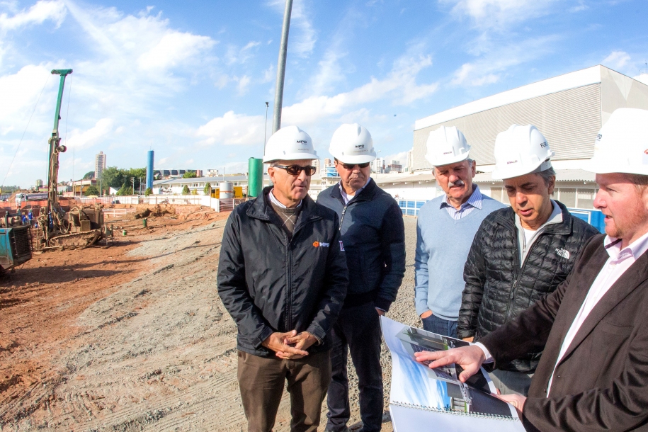 Furlan acompanha construção do novo Fórum da cidade de Barueri