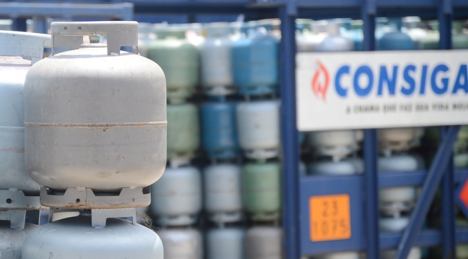 Câmara dos Deputados aprova auxílio Gás Social para famílias carentes