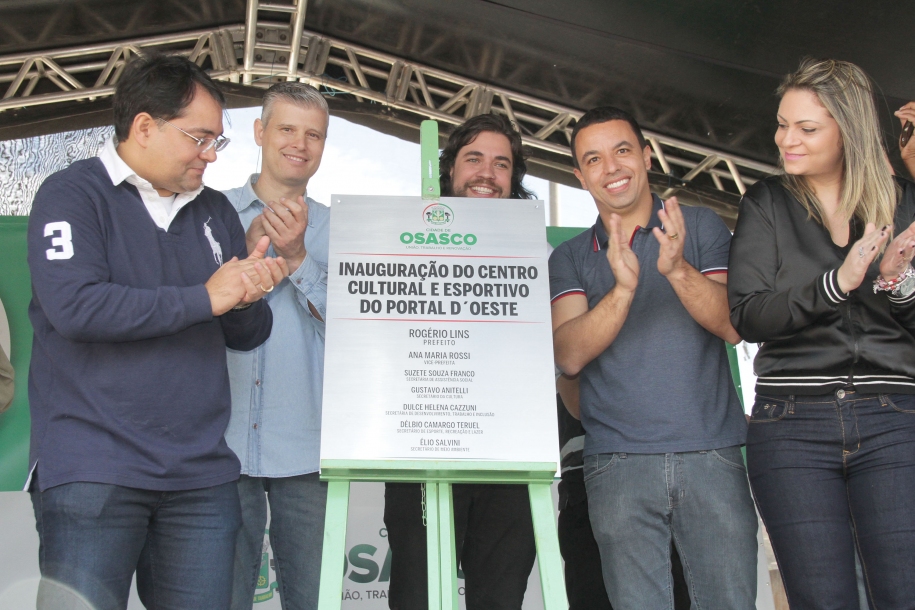 Lins reabre Centro Cultural e Esportivo do Portal D’Oeste