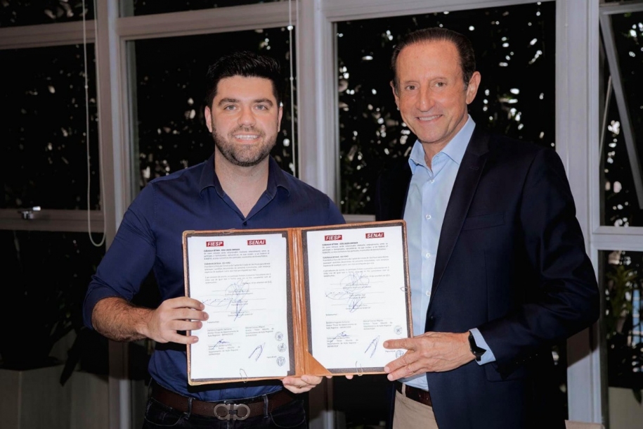 Cajamar assina protocolo com SENAI para oferecer uma rede de 25 cursos