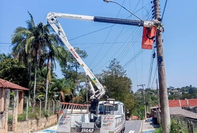Chácara Dora recebe 29 novos pontos de iluminação de LED
