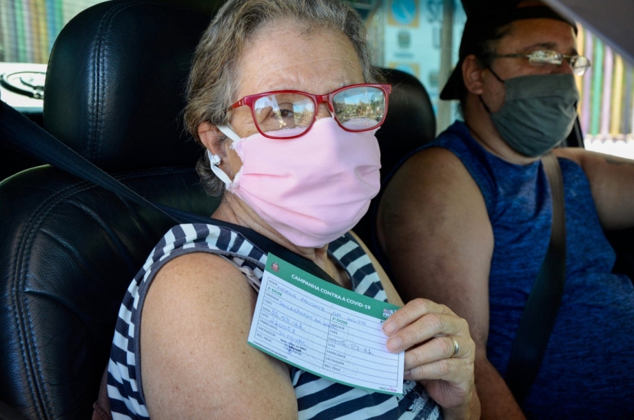 Começa aplicação da 3ª Dose em profissionais de Saúde e idosos