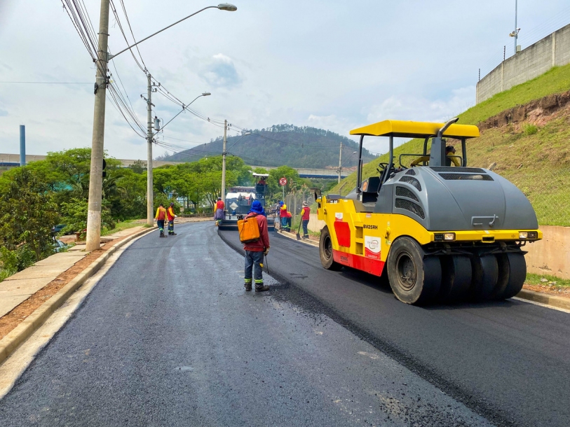 Programa Asfalta Cajamar conclui obras na Av. Ribeirão dos Cristais