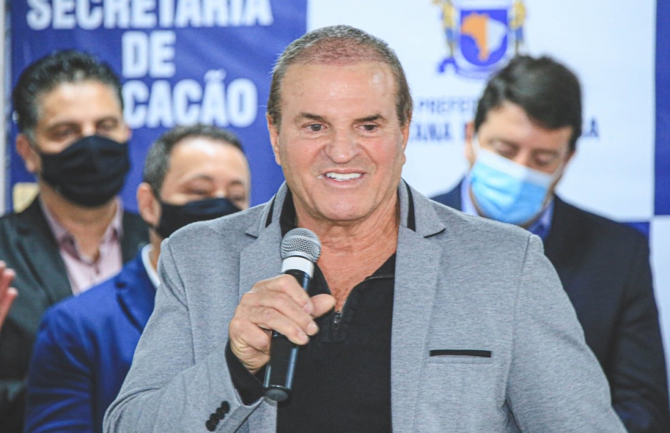 Cezar entrega escola em Mairinque e envia mais recursos para cidades