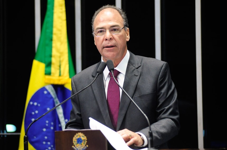 Relator da PEC dos Precatórios prevê Auxílio Brasil permanente