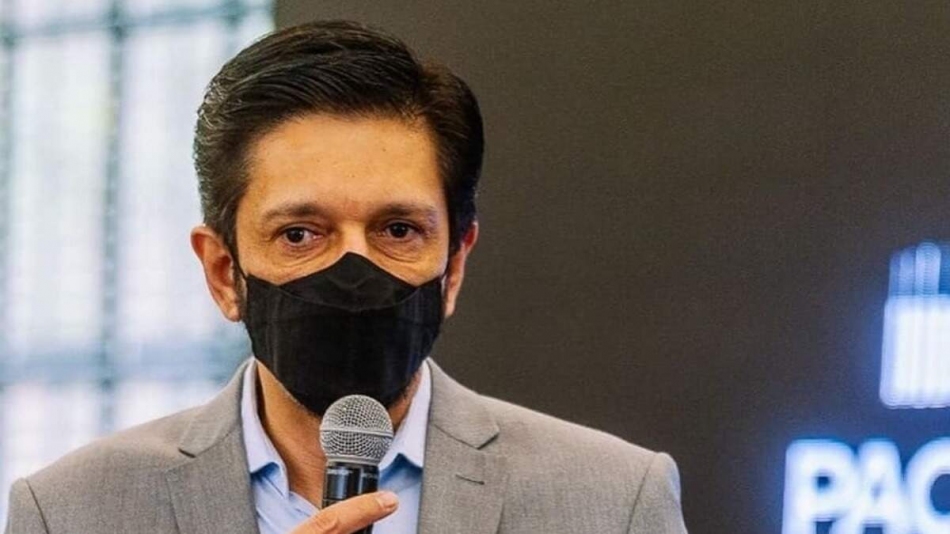 São Paulo cancela réveillon e mantém a obrigatoriedade do uso de máscaras