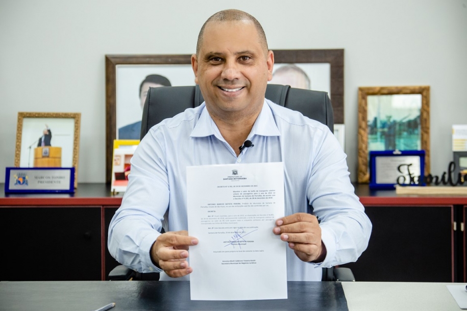 Marcos Tonho congela tarifa de ônibus municipais em Santana de Parnaíba