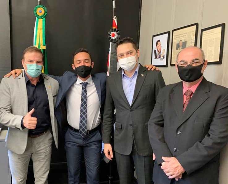 Deputado Cezar conquista novas estradas vicinais para região