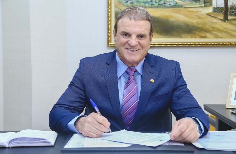 Cezar destina R$ 6,6 milhões para saúde e infraestrutura de 60 cidades