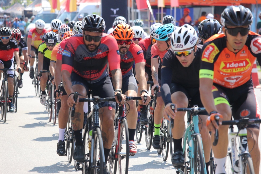 Osasco realiza prova de ciclismo em homenagem à emancipação