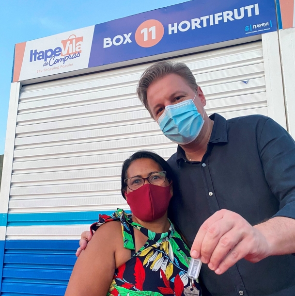 Prefeito Igor Soares entrega ItapeVila de Compras Cohab 