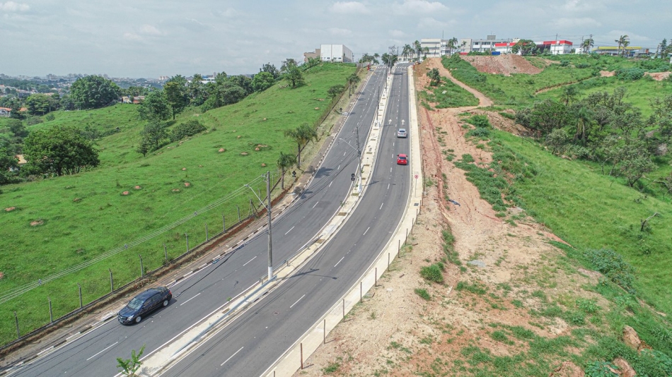 Duplicação da Av. Pentágono traz mobilidade à região de Alphaville