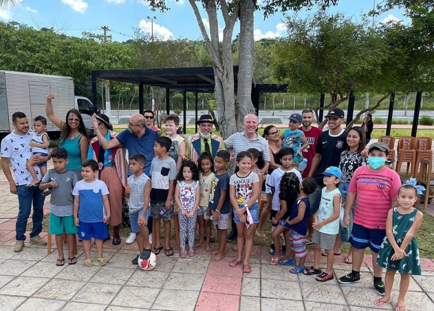 Beto Piteri participa da cultura na Praça do Jardim Aldir