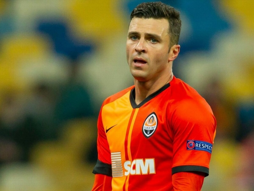 Corinthians negocia com o centroavante Júnior Moraes