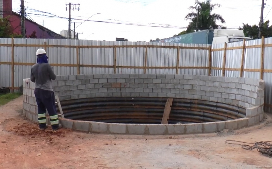 Rubens Furlan anuncia obra contra enchentes no Tamboré