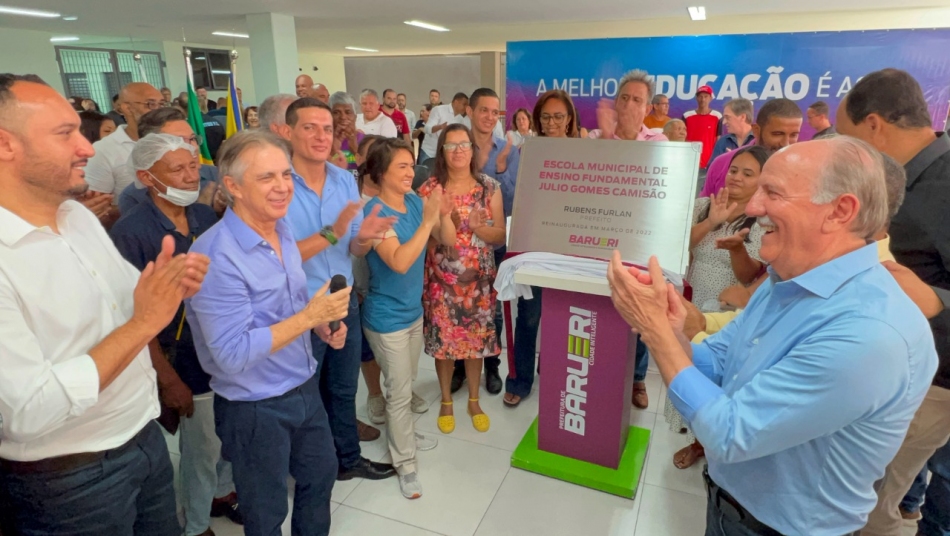 Rubens Furlan entrega nova Emef Júlio Gomes Camisão no Imperial