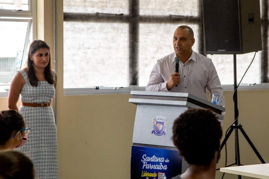 Prefeito Marcos Tonho prestigia lançamento de curso na FATEC