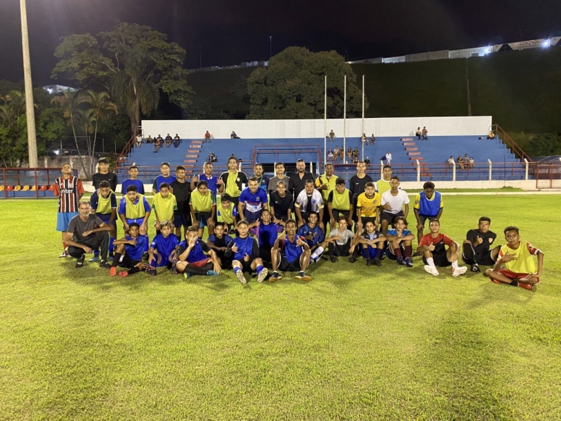 Jovens de Cajamar se preparam para torneio internacional na Suécia