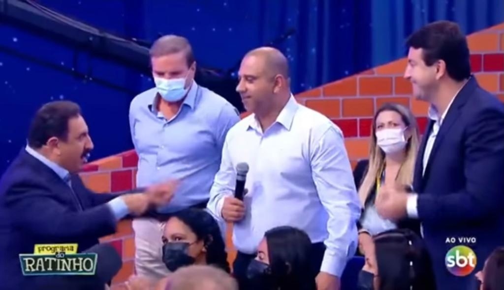 Marcos Tonho divulga Drama da Paixão no Programa do Ratinho