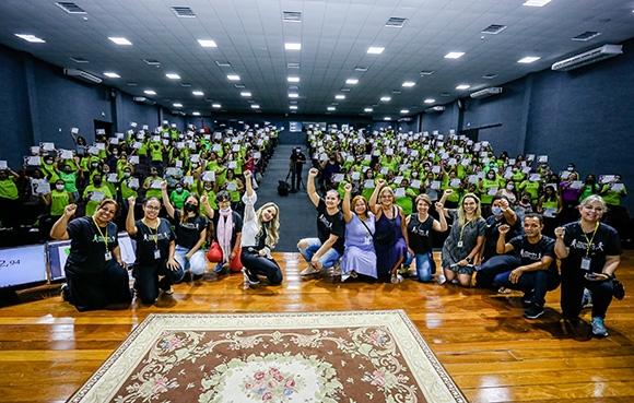Primeira aula de yoga restaurativo movimenta o Parnaíba Mais Leve