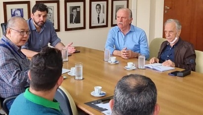 Beto Piteri anuncia avanço das negociações para o Hospital Regional 